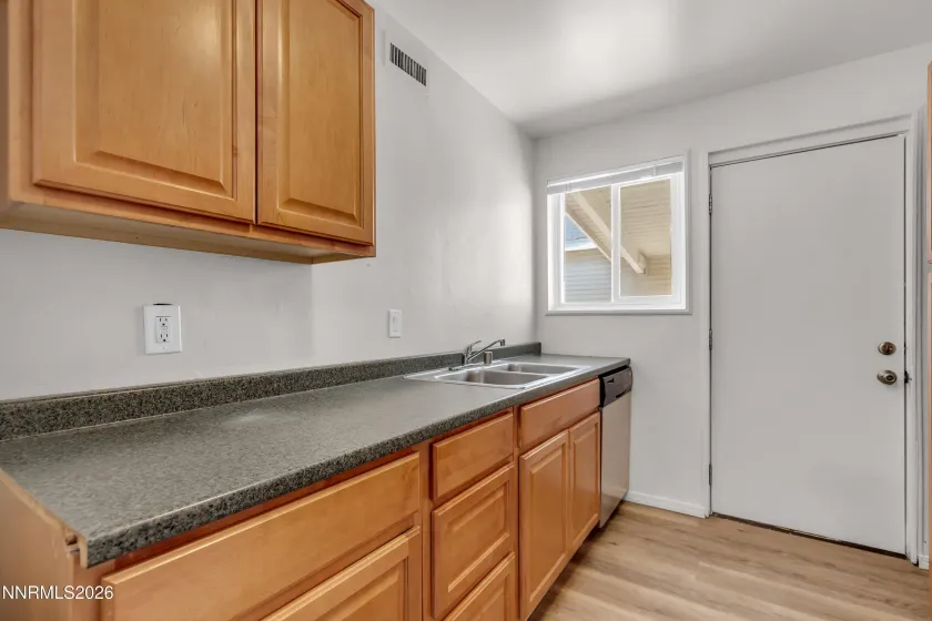 12362 Rocky Mountain, Reno, Nevada 89506, 3 Bedrooms Bedrooms, ,1 BathroomBathrooms,Residential,Residential,Rocky Mountain,0,260010289