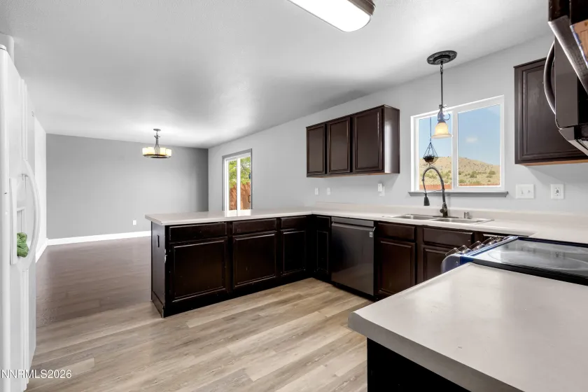 7539 Cezanne, Sun Valley, Nevada 89433, 5 Bedrooms Bedrooms, ,3 BathroomsBathrooms,Residential,Residential,Cezanne,0,260010291