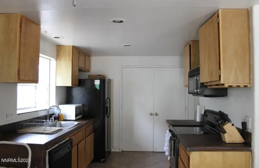 3053 Lida, Sparks, Nevada 89434, 3 Bedrooms Bedrooms, ,2 BathroomsBathrooms,Residential,Residential,Lida,0,260010294