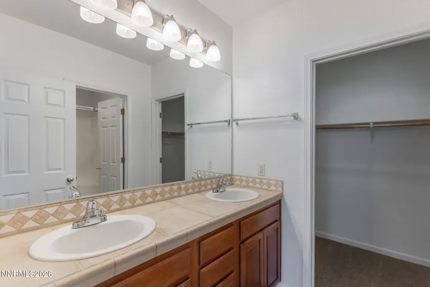 2125 Evergreen Park, Reno, Nevada 89521, 3 Bedrooms Bedrooms, ,2 BathroomsBathrooms,Residential,Residential,Evergreen Park,0,260010298