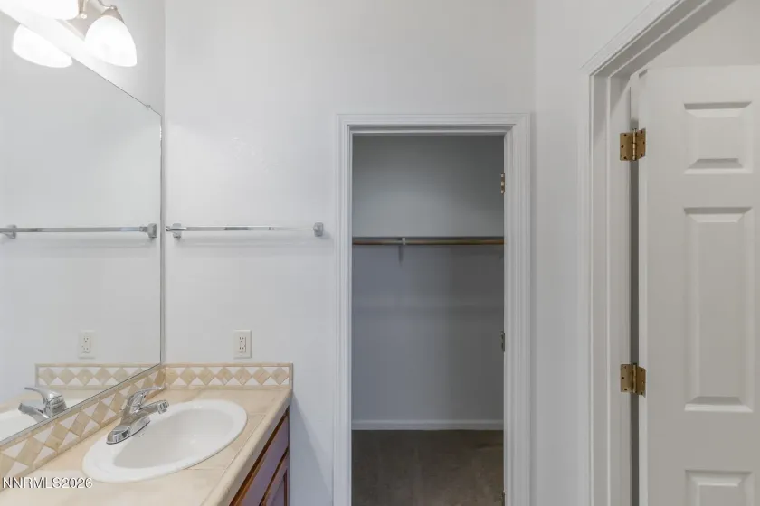 2125 Evergreen Park, Reno, Nevada 89521, 3 Bedrooms Bedrooms, ,2 BathroomsBathrooms,Residential,Residential,Evergreen Park,0,260010298