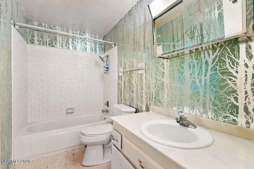 2880 Caballo, Reno, Nevada 89502, 3 Bedrooms Bedrooms, ,2 BathroomsBathrooms,Residential,Residential,Caballo,0,260010307