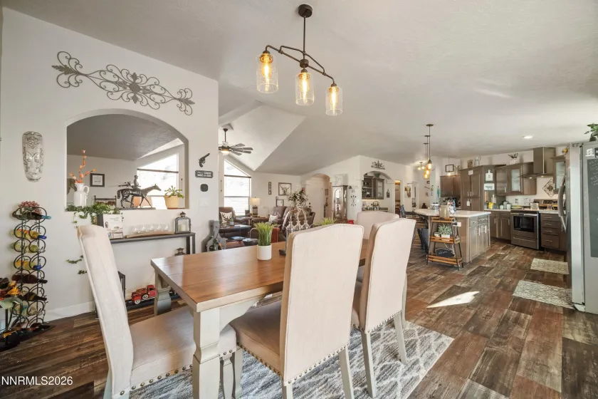 12710 Carson, Lovelock, Nevada 89419, 3 Bedrooms Bedrooms, ,2 BathroomsBathrooms,Residential,Residential,Carson,0,260010301