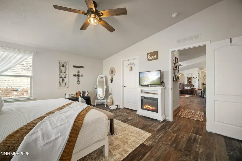 12710 Carson, Lovelock, Nevada 89419, 3 Bedrooms Bedrooms, ,2 BathroomsBathrooms,Residential,Residential,Carson,0,260010301