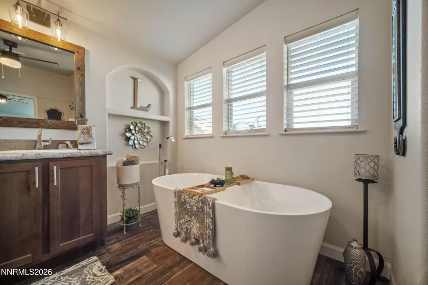12710 Carson, Lovelock, Nevada 89419, 3 Bedrooms Bedrooms, ,2 BathroomsBathrooms,Residential,Residential,Carson,0,260010301