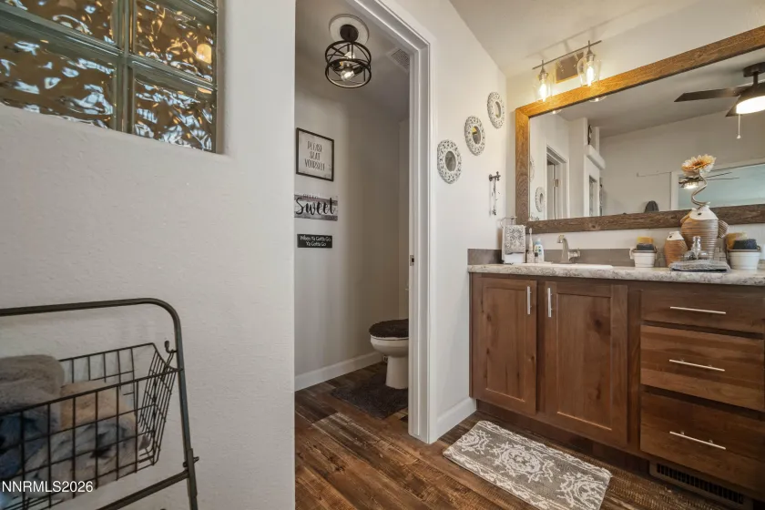12710 Carson, Lovelock, Nevada 89419, 3 Bedrooms Bedrooms, ,2 BathroomsBathrooms,Residential,Residential,Carson,0,260010301