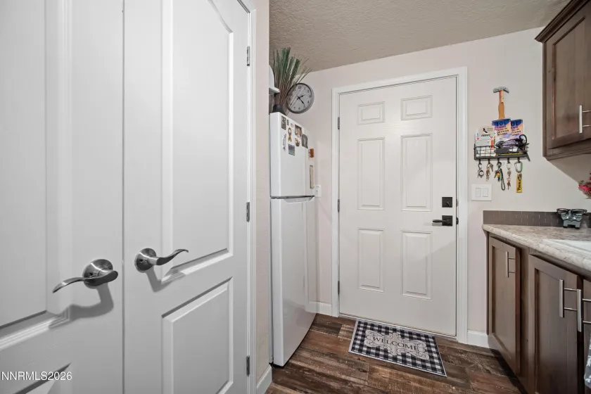 12710 Carson, Lovelock, Nevada 89419, 3 Bedrooms Bedrooms, ,2 BathroomsBathrooms,Residential,Residential,Carson,0,260010301