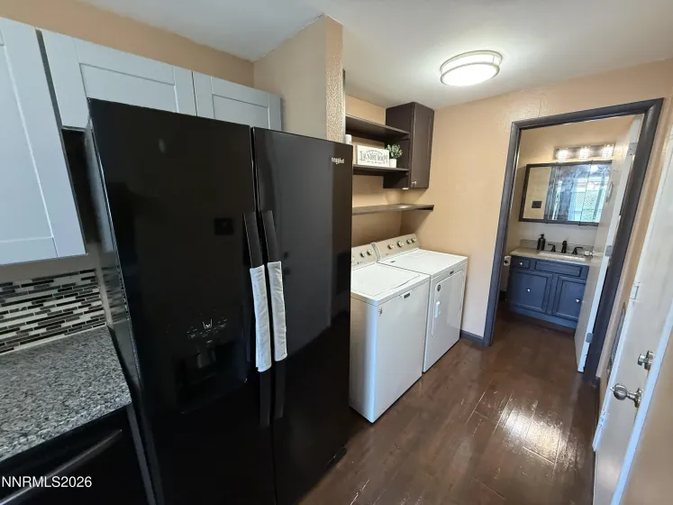 1607 London, Sparks, Nevada 89431, 3 Bedrooms Bedrooms, ,2 BathroomsBathrooms,Residential,Residential,London,0,260010318