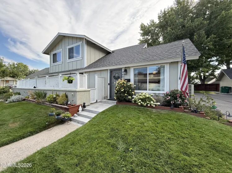 1607 London, Sparks, Nevada 89431, 3 Bedrooms Bedrooms, ,2 BathroomsBathrooms,Residential,Residential,London,0,260010318