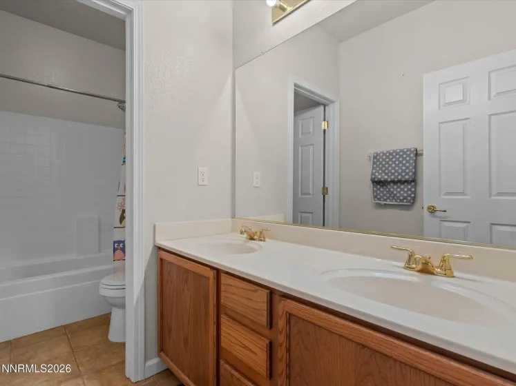 9045 Andraste, Reno, Nevada 89506, 4 Bedrooms Bedrooms, ,3 BathroomsBathrooms,Residential,Residential,Andraste,0,260010323