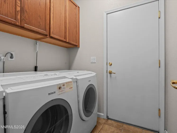9045 Andraste, Reno, Nevada 89506, 4 Bedrooms Bedrooms, ,3 BathroomsBathrooms,Residential,Residential,Andraste,0,260010323