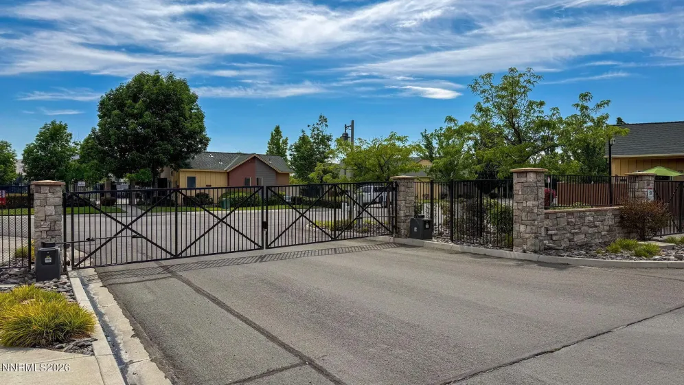 5659 Hunting Creek, Sparks, Nevada 89436, 2 Bedrooms Bedrooms, ,3 BathroomsBathrooms,Residential,Residential,Hunting Creek,0,260010324