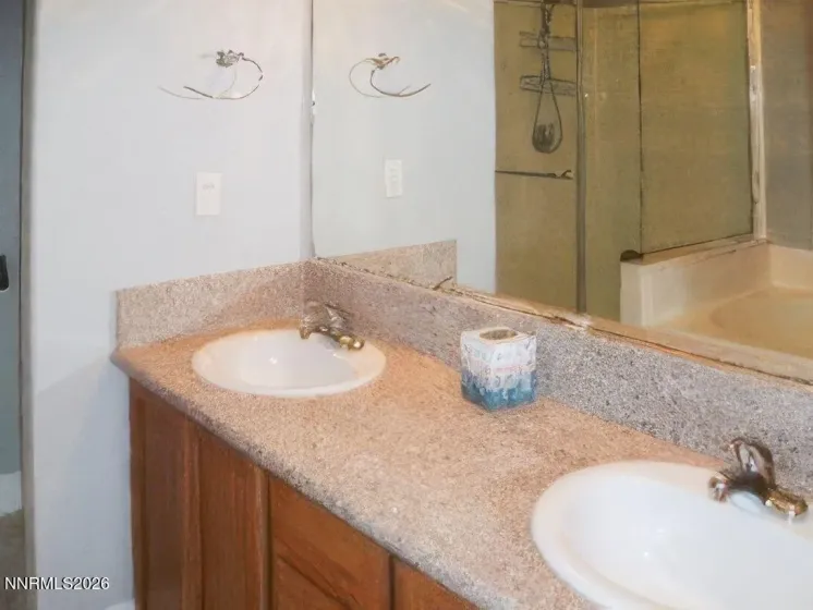 5659 Hunting Creek, Sparks, Nevada 89436, 2 Bedrooms Bedrooms, ,3 BathroomsBathrooms,Residential,Residential,Hunting Creek,0,260010324