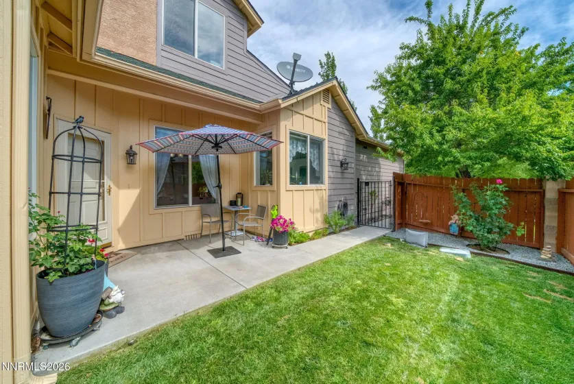 5659 Hunting Creek, Sparks, Nevada 89436, 2 Bedrooms Bedrooms, ,3 BathroomsBathrooms,Residential,Residential,Hunting Creek,0,260010324