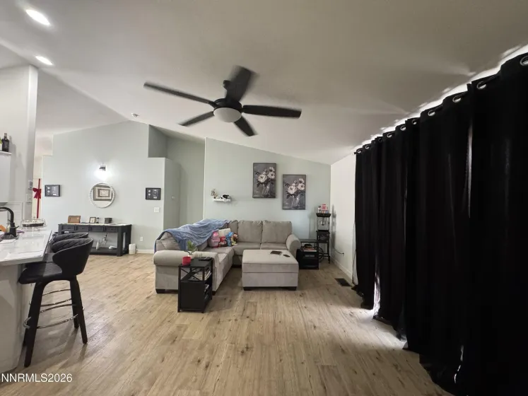 718 Hastings, Fernley, Nevada 89408, 3 Bedrooms Bedrooms, ,2 BathroomsBathrooms,Residential,Residential,Hastings,0,260010331