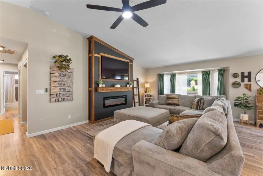 457 Meagan, Spanish Springs, Nevada 89436, 3 Bedrooms Bedrooms, ,3 BathroomsBathrooms,Residential,Residential,Meagan,0,260010332