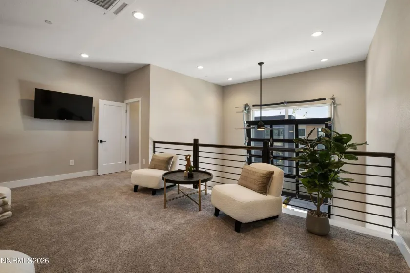 3818 Lakeside, Reno, Nevada 89509, 2 Bedrooms Bedrooms, ,3 BathroomsBathrooms,Residential,Residential,Lakeside,0,260010335