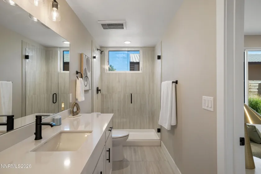 3818 Lakeside, Reno, Nevada 89509, 2 Bedrooms Bedrooms, ,3 BathroomsBathrooms,Residential,Residential,Lakeside,0,260010335
