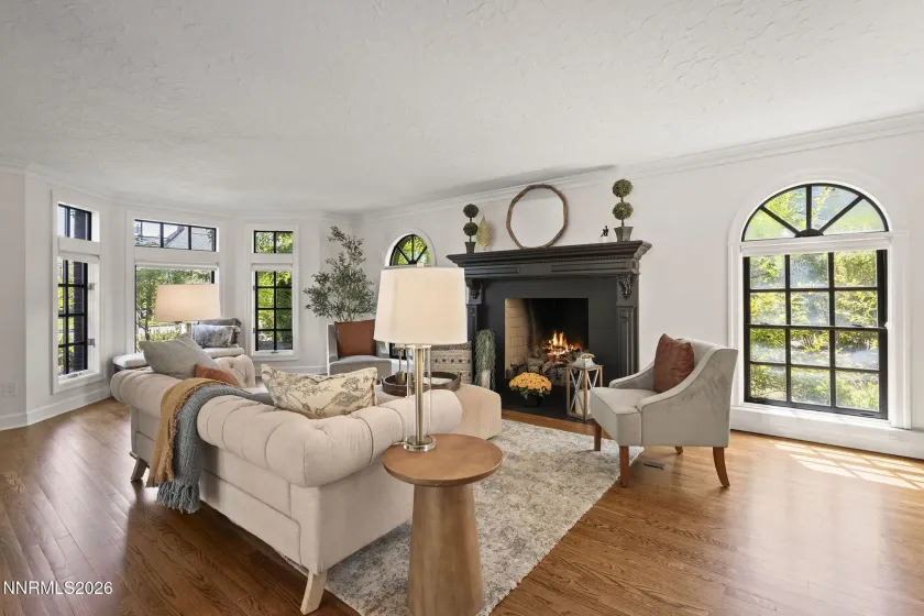 581 Ridge, Reno, Nevada 89501, 4 Bedrooms Bedrooms, ,3 BathroomsBathrooms,Residential,Residential,Ridge,0,260010340