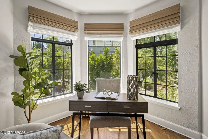 581 Ridge, Reno, Nevada 89501, 4 Bedrooms Bedrooms, ,3 BathroomsBathrooms,Residential,Residential,Ridge,0,260010340