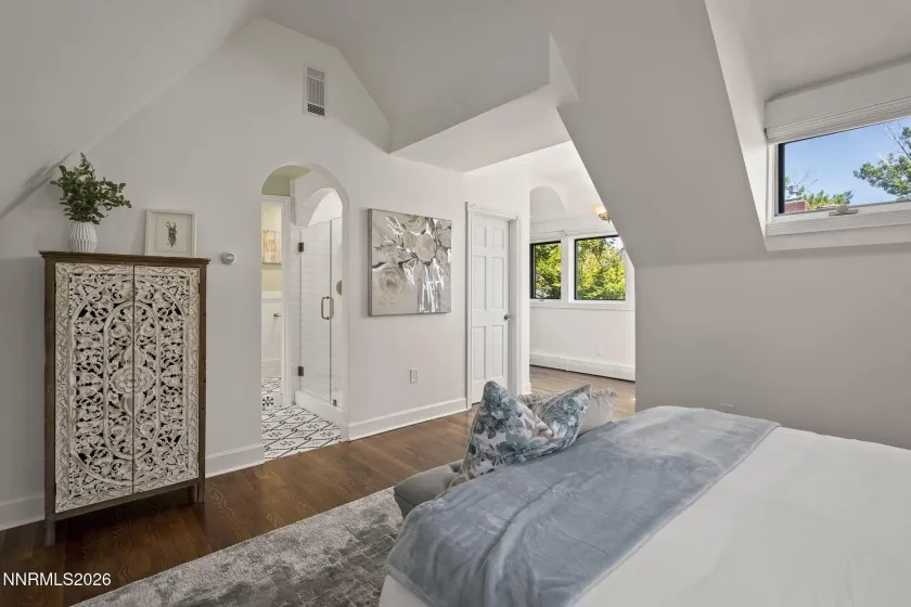 581 Ridge, Reno, Nevada 89501, 4 Bedrooms Bedrooms, ,3 BathroomsBathrooms,Residential,Residential,Ridge,0,260010340