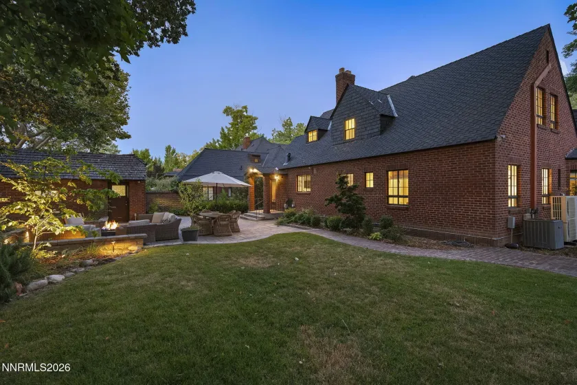 581 Ridge, Reno, Nevada 89501, 4 Bedrooms Bedrooms, ,3 BathroomsBathrooms,Residential,Residential,Ridge,0,260010340