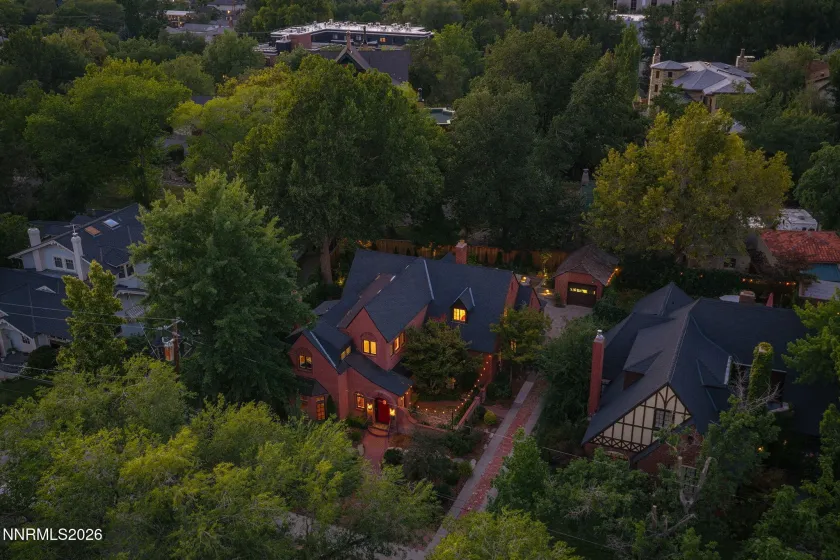 581 Ridge, Reno, Nevada 89501, 4 Bedrooms Bedrooms, ,3 BathroomsBathrooms,Residential,Residential,Ridge,0,260010340