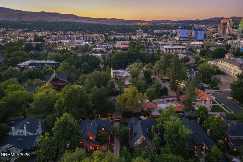 581 Ridge, Reno, Nevada 89501, 4 Bedrooms Bedrooms, ,3 BathroomsBathrooms,Residential,Residential,Ridge,0,260010340