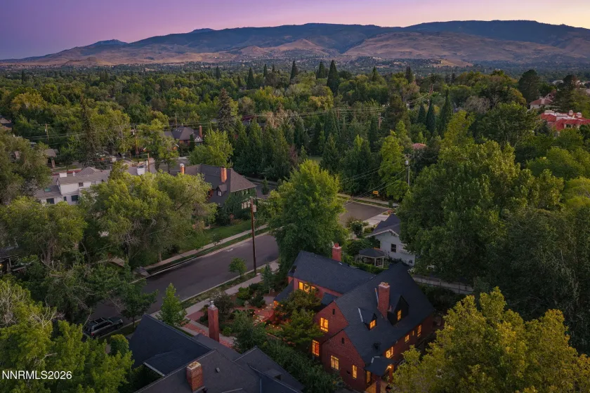 581 Ridge, Reno, Nevada 89501, 4 Bedrooms Bedrooms, ,3 BathroomsBathrooms,Residential,Residential,Ridge,0,260010340