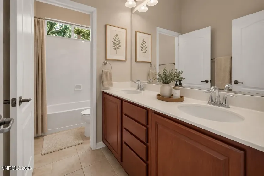 713 Sienna Park, Reno, Nevada 89512, 5 Bedrooms Bedrooms, ,3 BathroomsBathrooms,Residential,Residential,Sienna Park,0,260010342