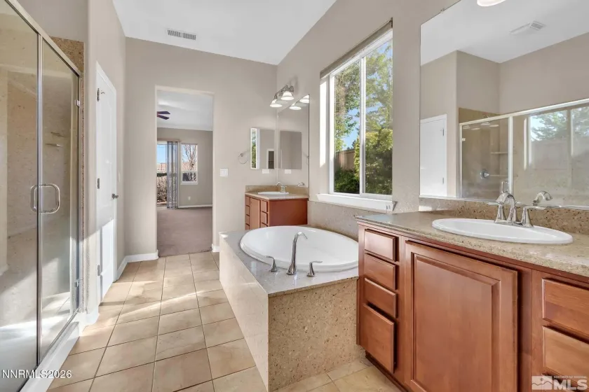 713 Sienna Park, Reno, Nevada 89512, 5 Bedrooms Bedrooms, ,3 BathroomsBathrooms,Residential,Residential,Sienna Park,0,260010342