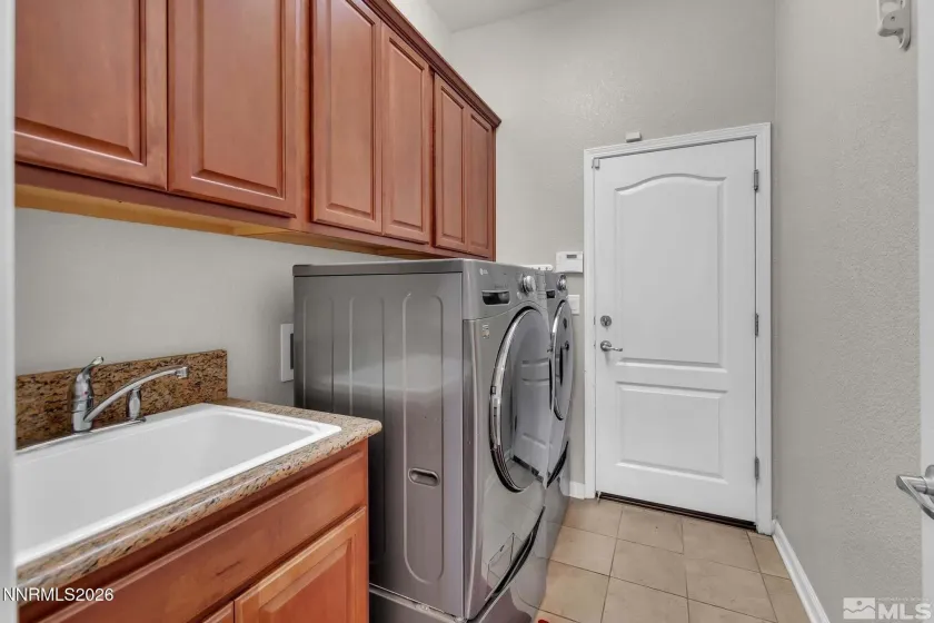 713 Sienna Park, Reno, Nevada 89512, 5 Bedrooms Bedrooms, ,3 BathroomsBathrooms,Residential,Residential,Sienna Park,0,260010342