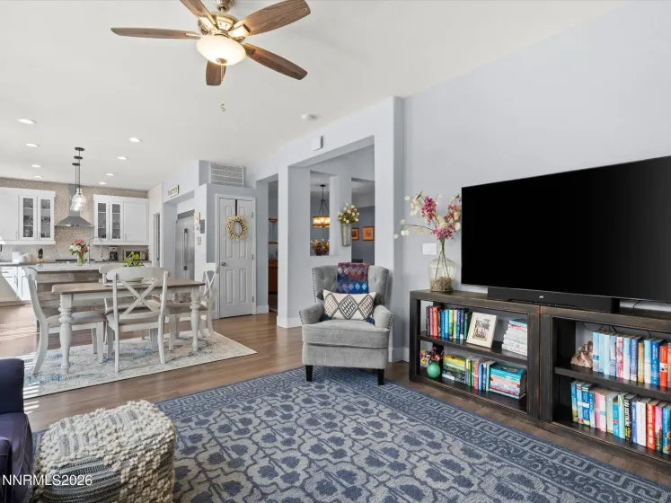 1812 Kodiak, Reno, Nevada 89511, 4 Bedrooms Bedrooms, ,3 BathroomsBathrooms,Residential,Residential,Kodiak,0,260010345