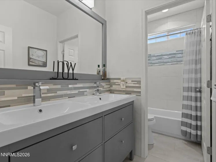 1812 Kodiak, Reno, Nevada 89511, 4 Bedrooms Bedrooms, ,3 BathroomsBathrooms,Residential,Residential,Kodiak,0,260010345