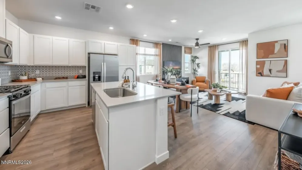 756 Villa, Carson City, Nevada 89701, 3 Bedrooms Bedrooms, ,3 BathroomsBathrooms,Residential,Residential,Villa,0,260010348