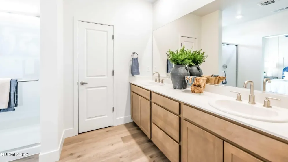 1238 Rocket, Carson City, Nevada 89705, 3 Bedrooms Bedrooms, ,3 BathroomsBathrooms,Residential,Residential,Rocket,0,260010356
