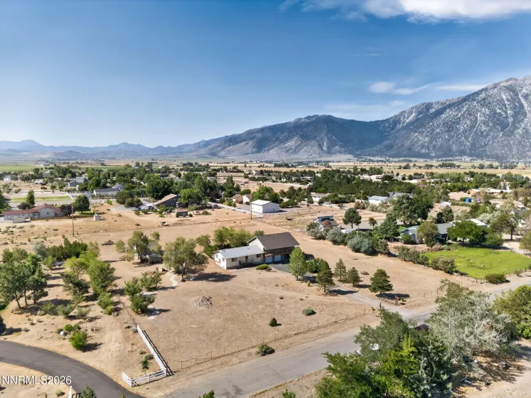 1101 Oro, Gardnerville, Nevada 89460, 3 Bedrooms Bedrooms, ,2 BathroomsBathrooms,Residential,Residential,Oro,0,260010361