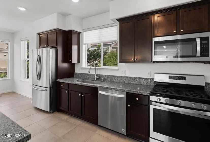 200 Mark Jeffrey, Reno, Nevada 89503, 3 Bedrooms Bedrooms, ,3 BathroomsBathrooms,Residential,Residential,Mark Jeffrey,0,260010369