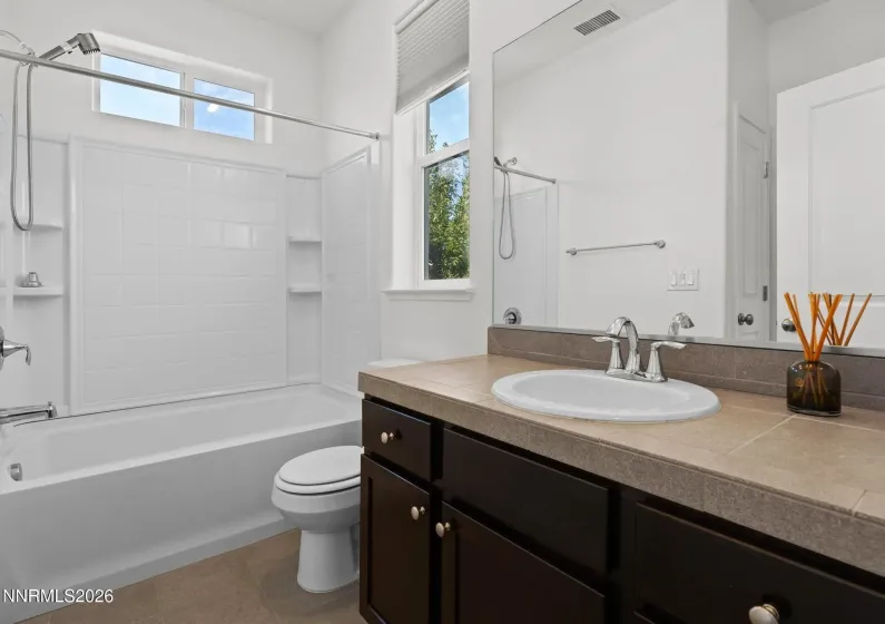 200 Mark Jeffrey, Reno, Nevada 89503, 3 Bedrooms Bedrooms, ,3 BathroomsBathrooms,Residential,Residential,Mark Jeffrey,0,260010369