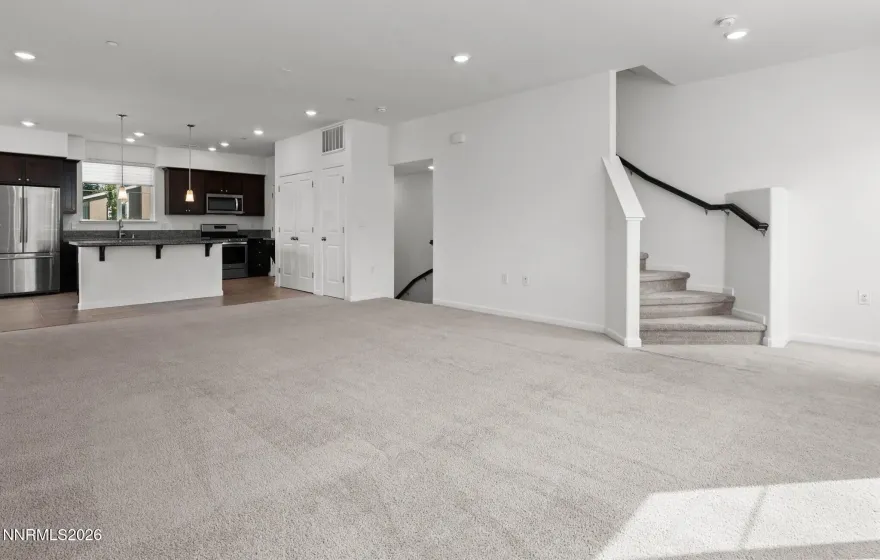 200 Mark Jeffrey, Reno, Nevada 89503, 3 Bedrooms Bedrooms, ,3 BathroomsBathrooms,Residential,Residential,Mark Jeffrey,0,260010369