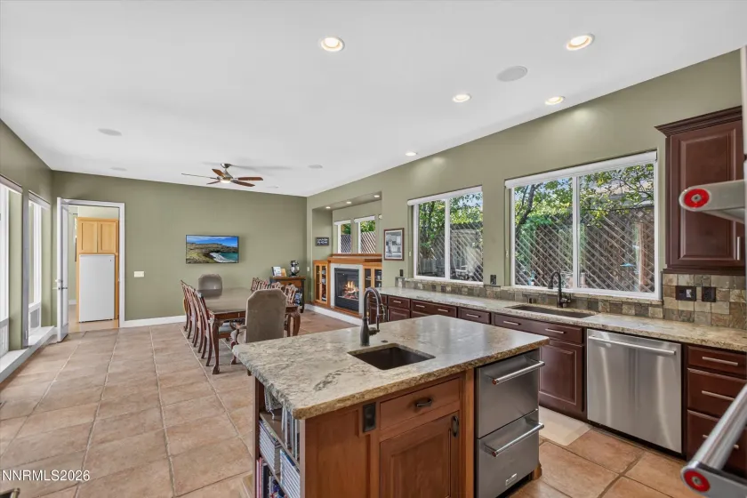 1839 Walnut, Carson City, Nevada 89703, 4 Bedrooms Bedrooms, ,4 BathroomsBathrooms,Residential,Residential,Walnut,0,260010383