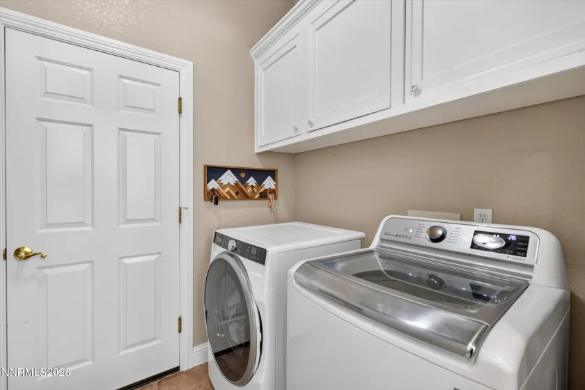 1839 Walnut, Carson City, Nevada 89703, 4 Bedrooms Bedrooms, ,4 BathroomsBathrooms,Residential,Residential,Walnut,0,260010383