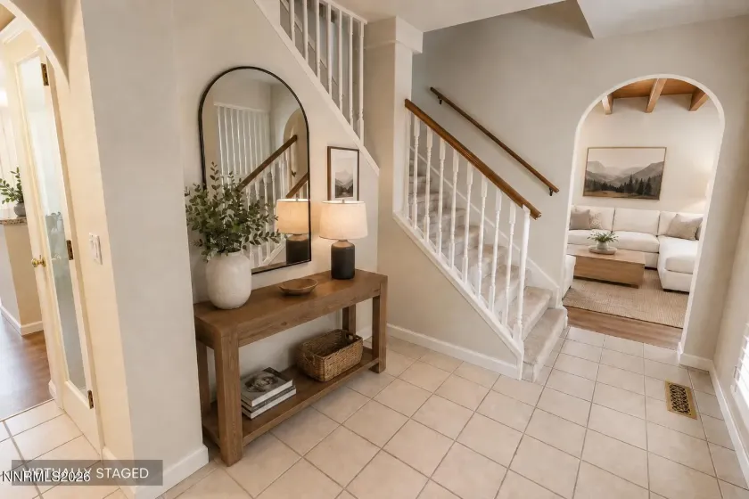Virtually Staged Entryway