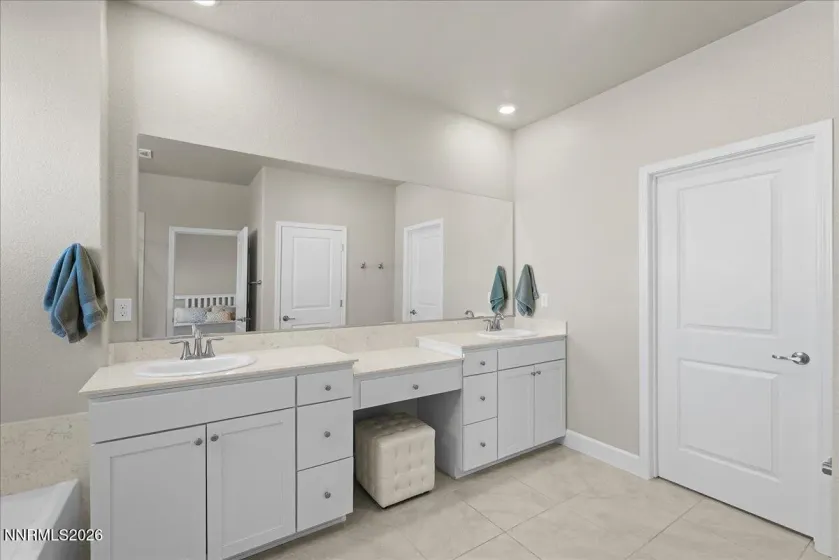 7101 Lemur Landing, Sparks, Nevada 89436, 4 Bedrooms Bedrooms, ,4 BathroomsBathrooms,Residential,Residential,Lemur Landing,0,260010388