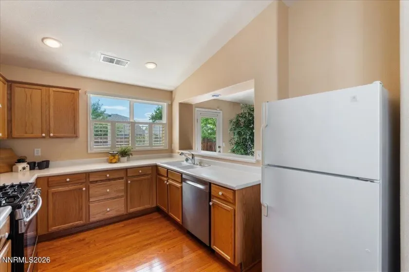 1315 Loma Verde, Reno, Nevada 89502, 2 Bedrooms Bedrooms, ,2 BathroomsBathrooms,Residential,Residential,Loma Verde,0,260010391