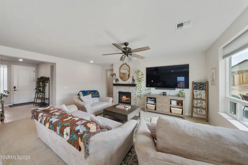 2070 Jordan Mdws, Spanish Springs, Nevada 89441, 3 Bedrooms Bedrooms, ,2 BathroomsBathrooms,Residential,Residential,Jordan Mdws,0,260010393
