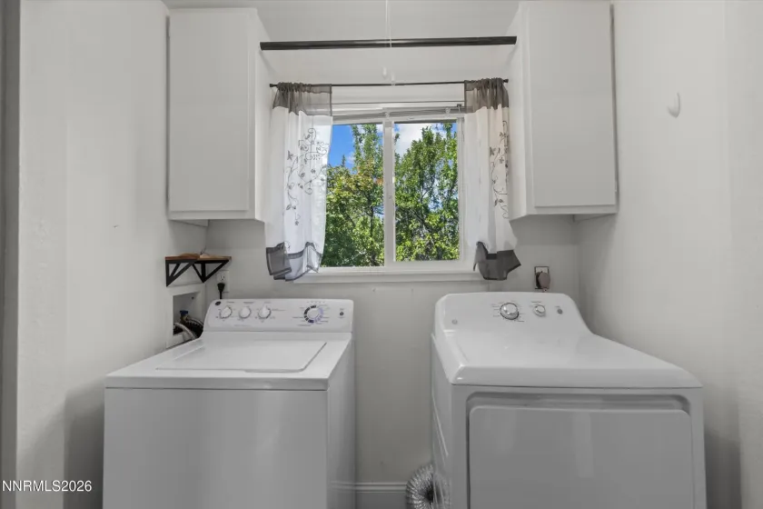 2424 Pinebrook, Carson City, Nevada 89701, 3 Bedrooms Bedrooms, ,3 BathroomsBathrooms,Residential,Residential,Pinebrook,0,260010402