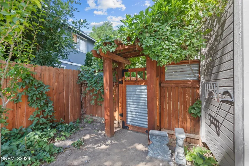 2424 Pinebrook, Carson City, Nevada 89701, 3 Bedrooms Bedrooms, ,3 BathroomsBathrooms,Residential,Residential,Pinebrook,0,260010402