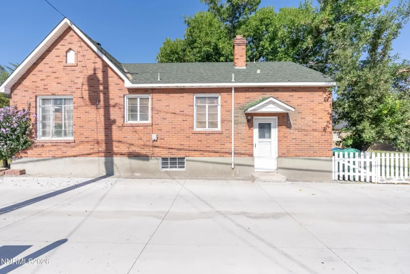527 Marsh, Reno, Nevada 89509, 3 Bedrooms Bedrooms, ,2 BathroomsBathrooms,Residential,Residential,Marsh,0,260010405