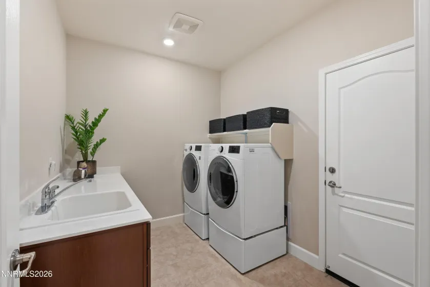 10230 Palladium Mine, Reno, Nevada 89521, 3 Bedrooms Bedrooms, ,3 BathroomsBathrooms,Residential,Residential,Palladium Mine,0,260010410